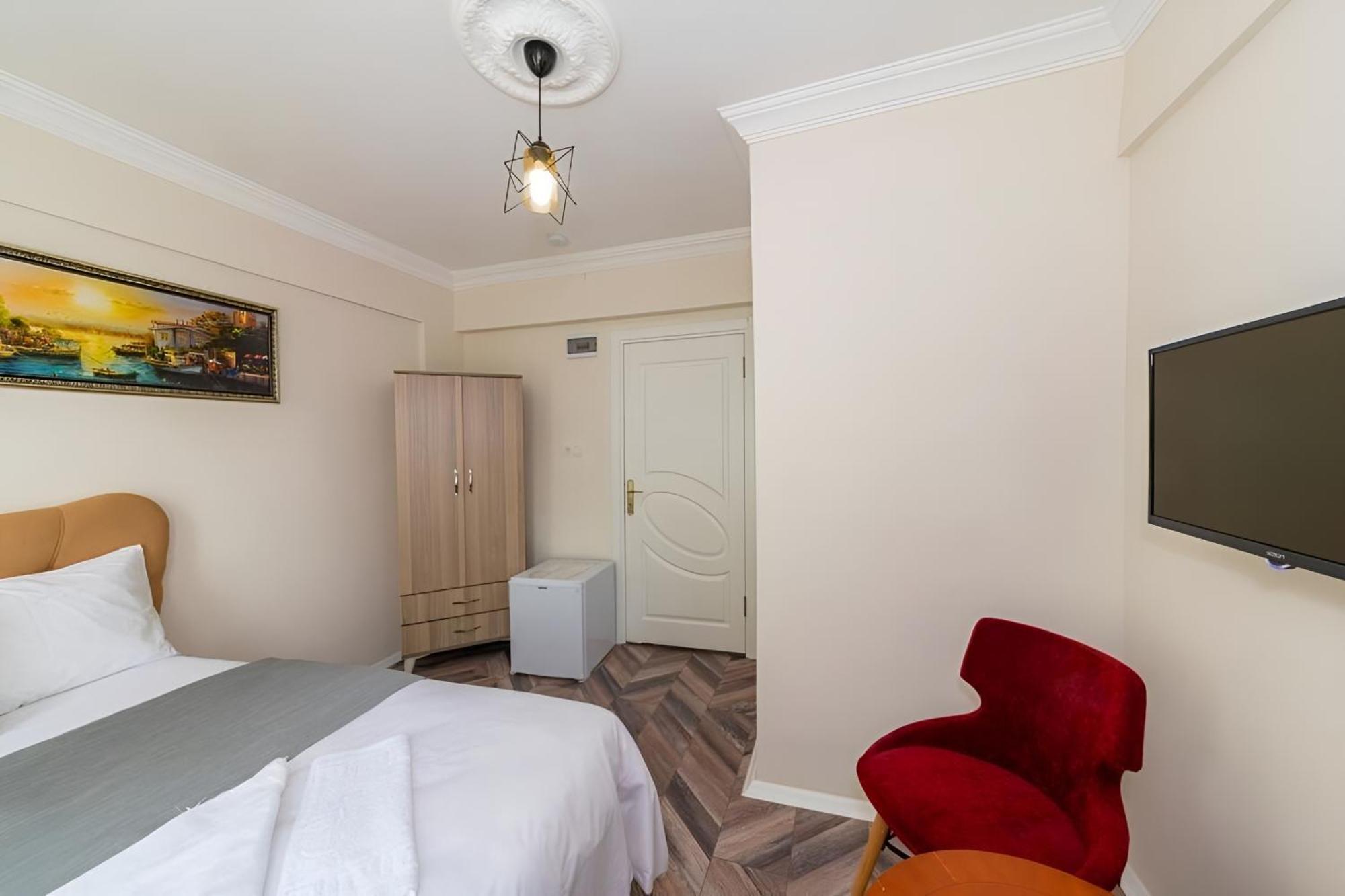 Grand Romanos Hotel Истанбул Екстериор снимка