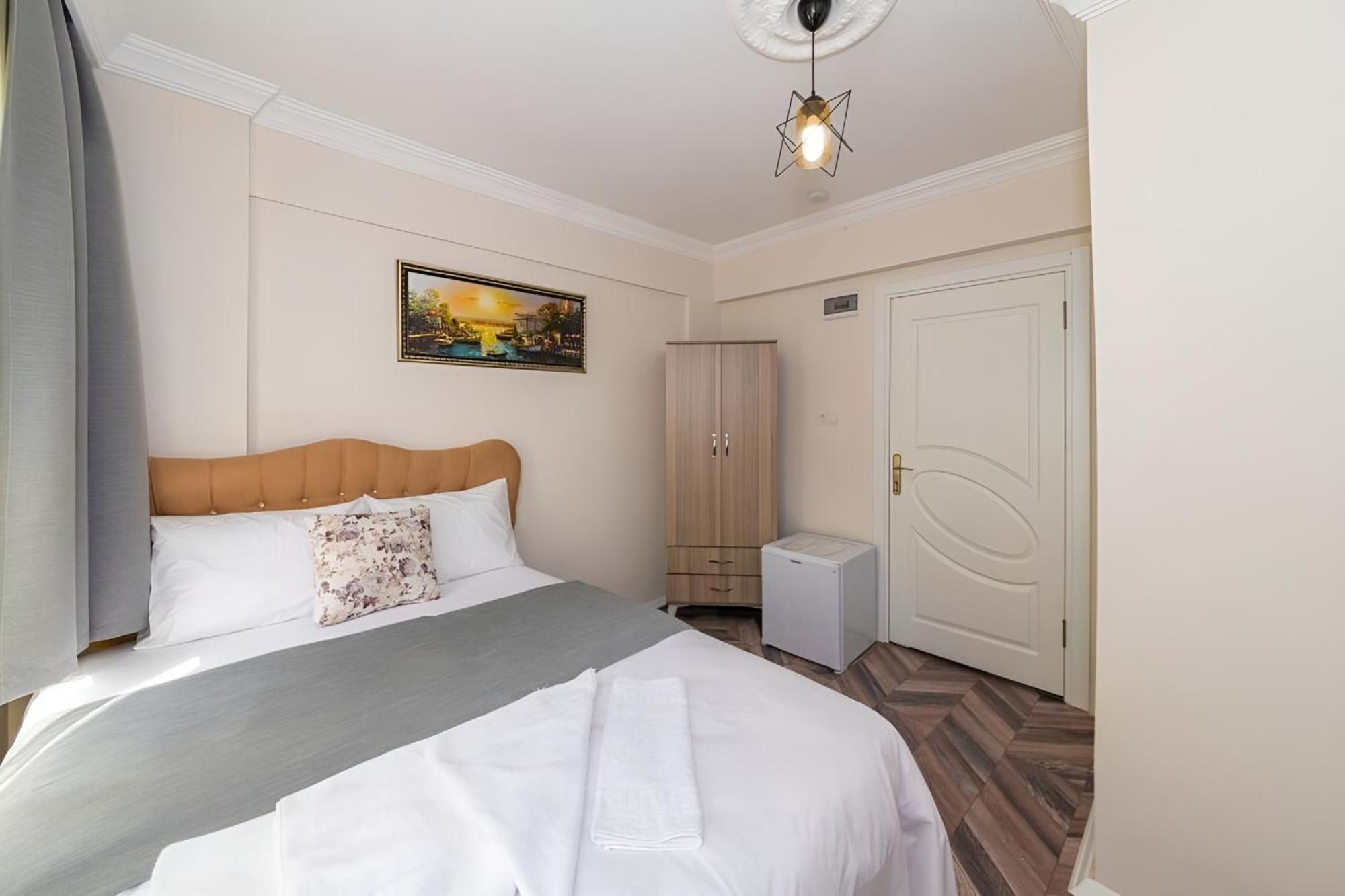 Grand Romanos Hotel Истанбул Екстериор снимка