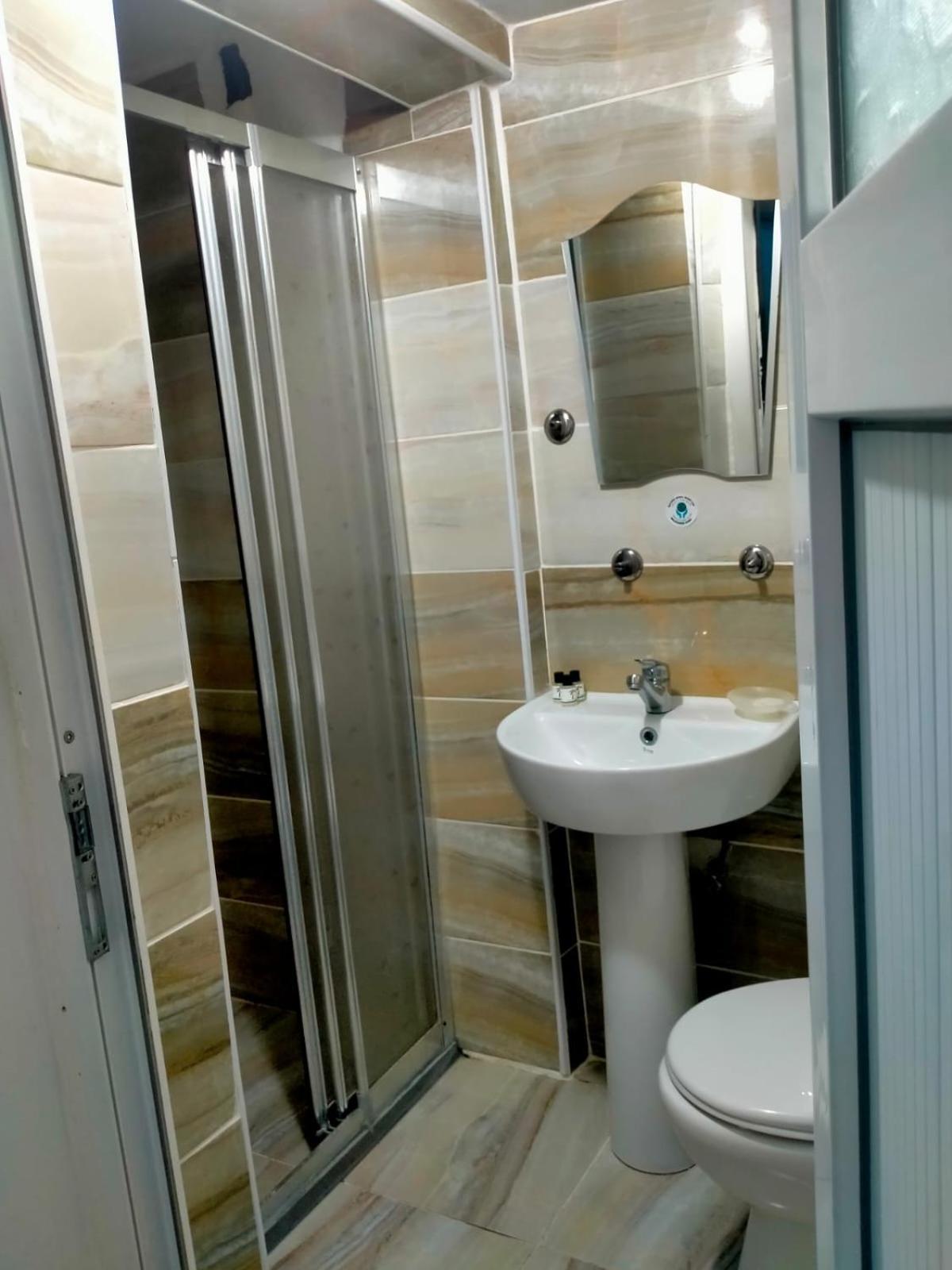 Grand Romanos Hotel Истанбул Екстериор снимка