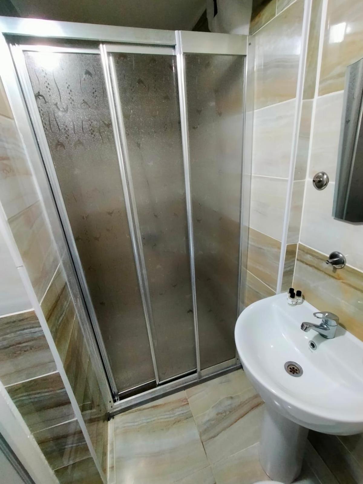 Grand Romanos Hotel Истанбул Екстериор снимка