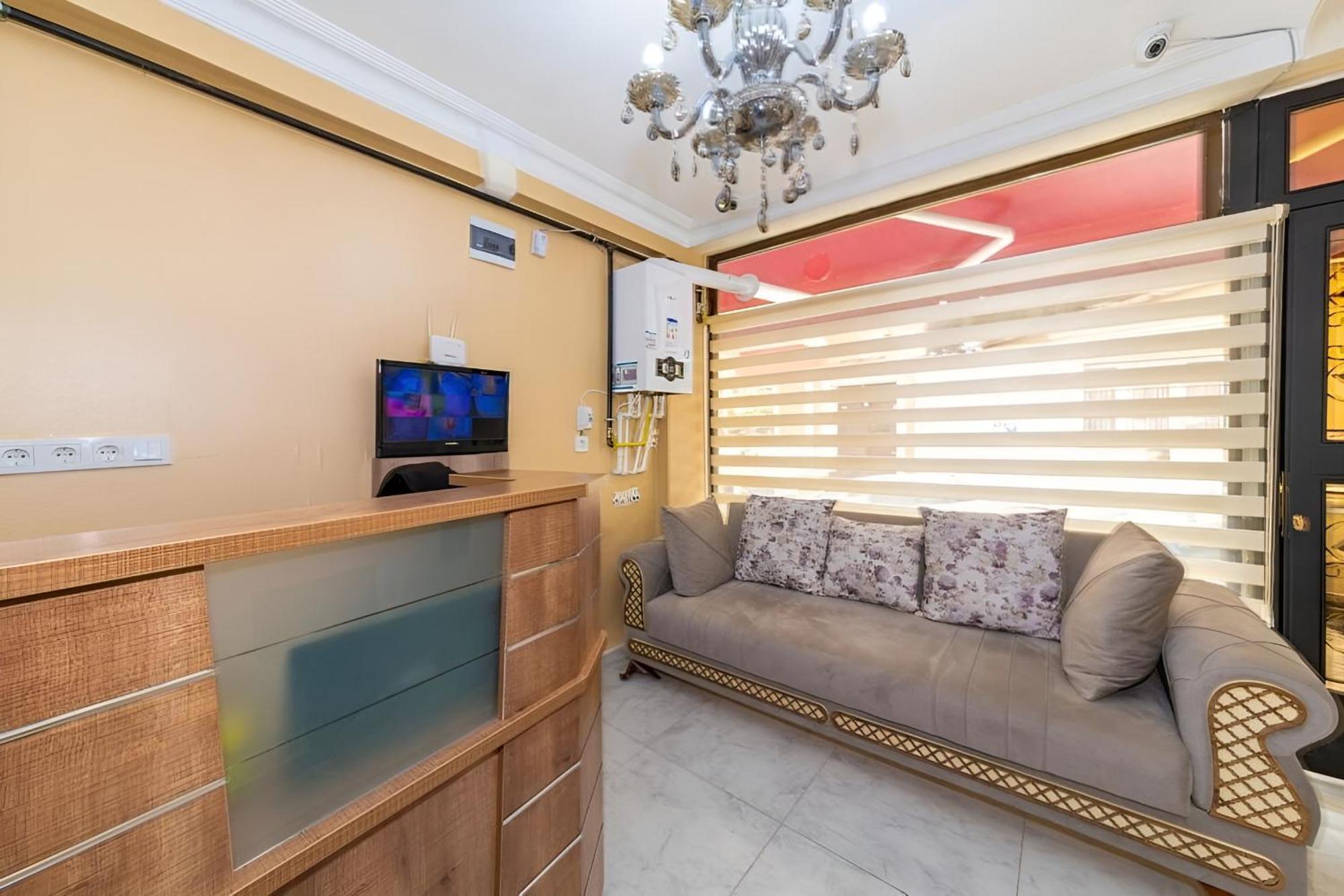 Grand Romanos Hotel Истанбул Екстериор снимка
