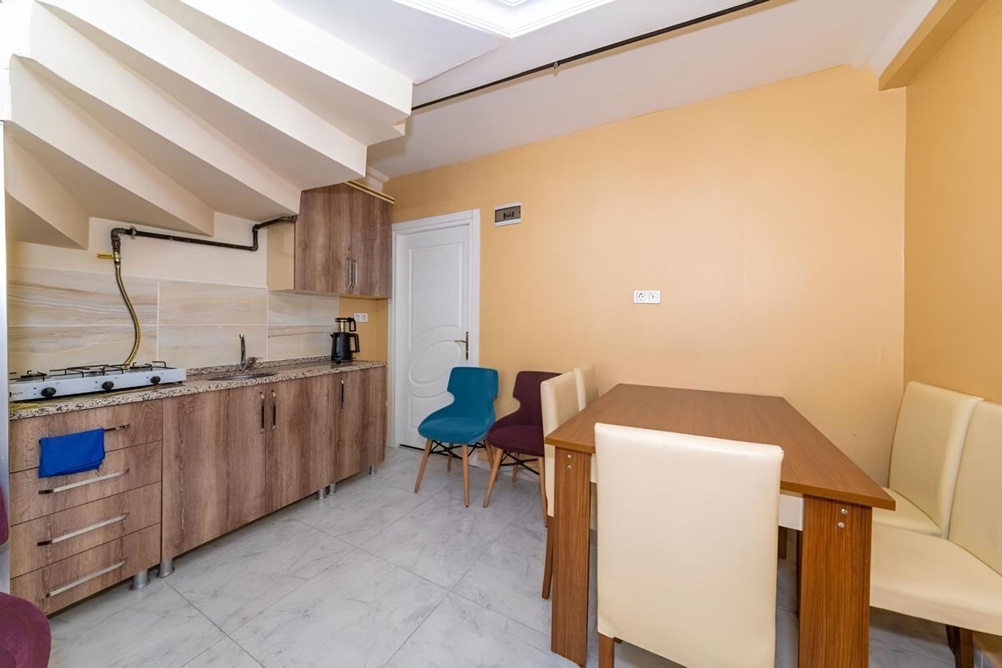 Grand Romanos Hotel Истанбул Екстериор снимка